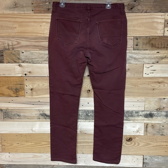 Banana Republic Travel Jean size 33x32 Maroon Color Slim Fit Stretchy Jeans - Picture 11 of 13